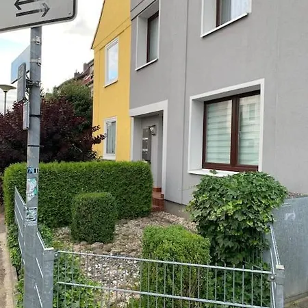 Apartment Modernes, Familienfreundliches In *